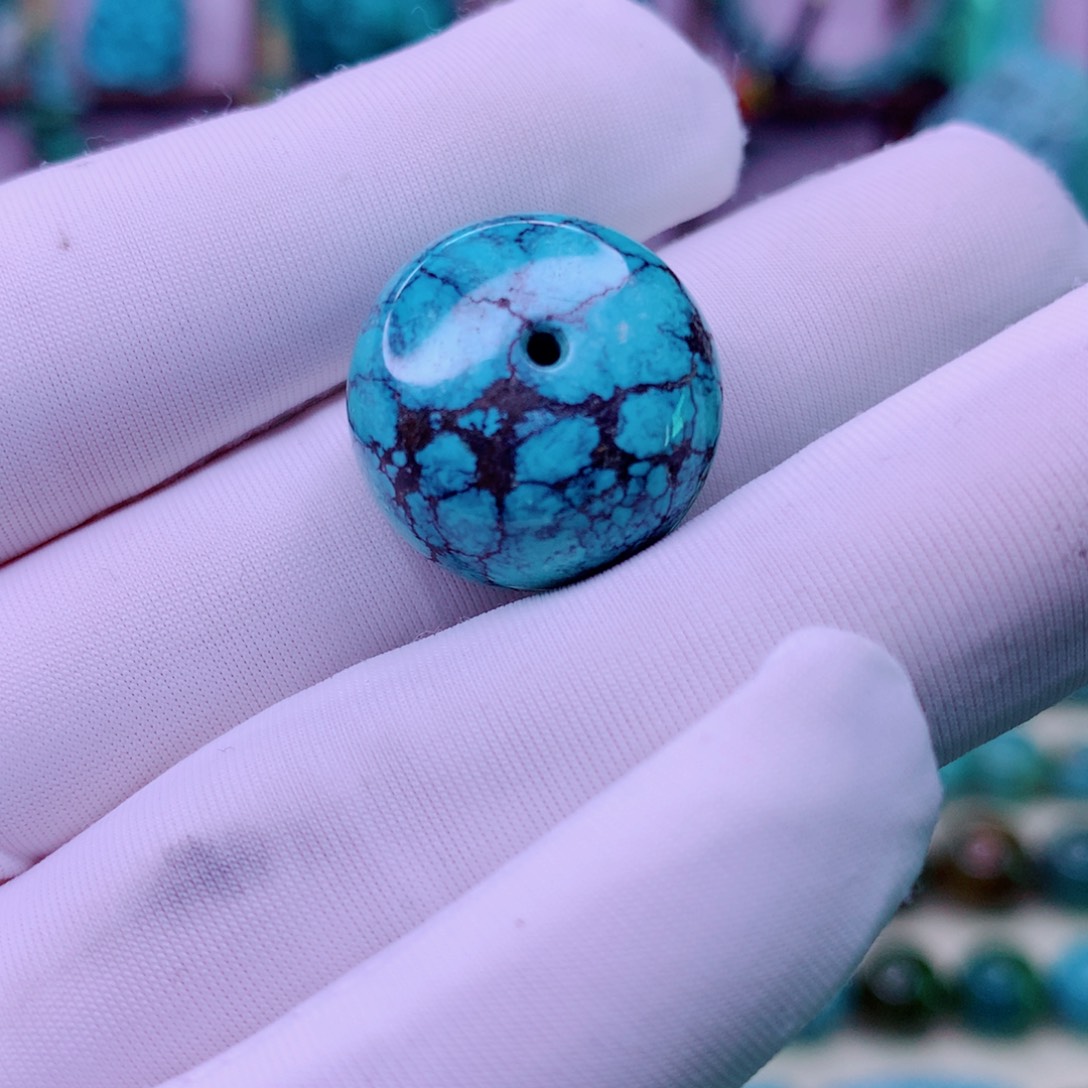 追***风绿松石未镶嵌原矿绿松石