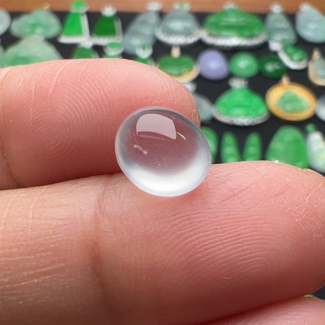 翡翠颈饰未镶嵌蛋8.6