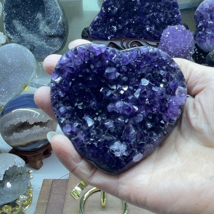 紫晶大型摆件（非配饰）未镶嵌
