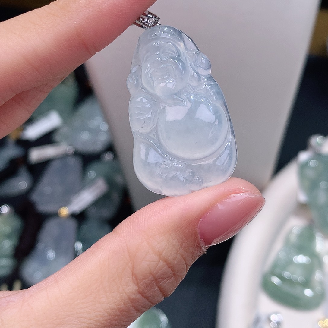 颈饰18K金镶嵌翡翠白冰财爷