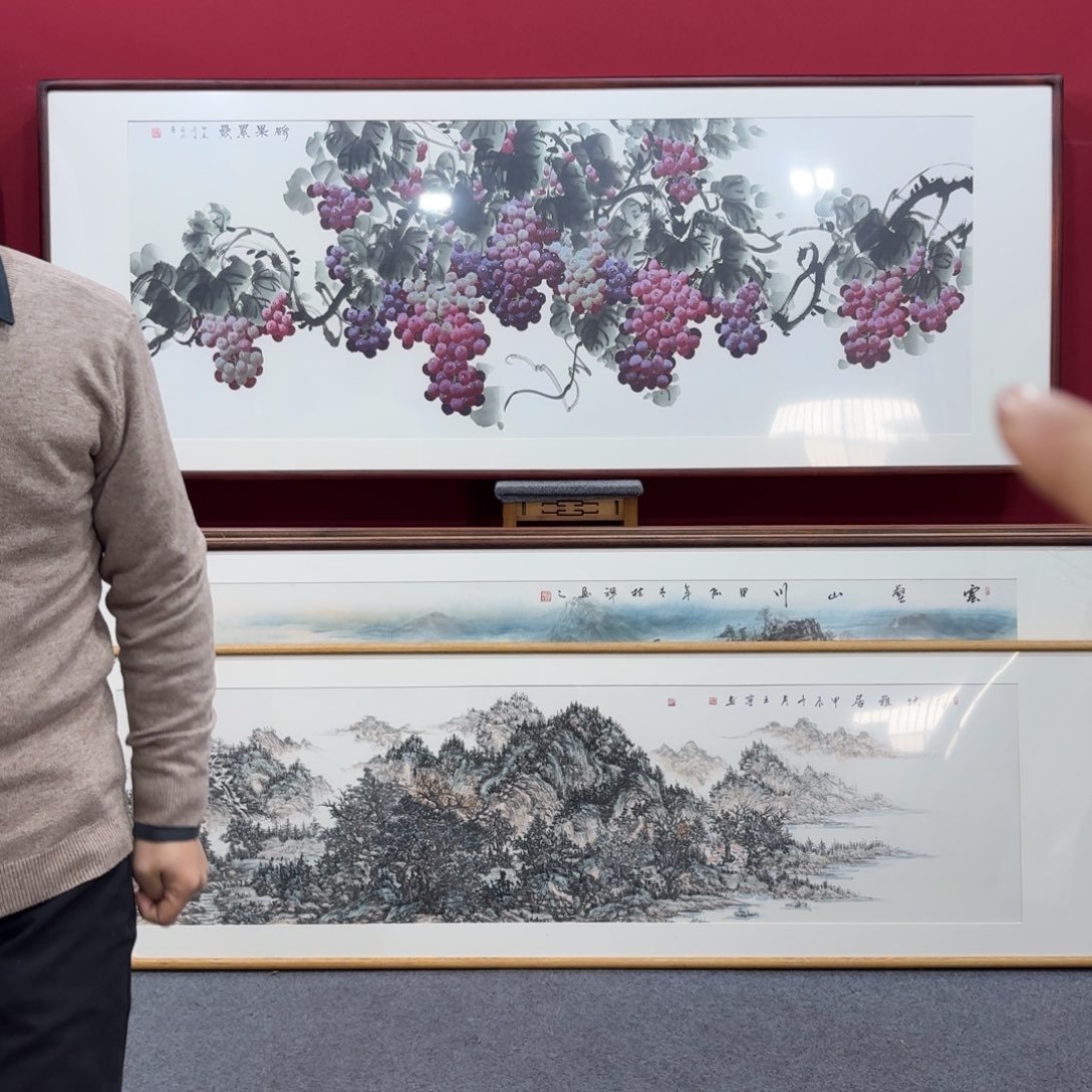 国画手绘作品带框210成80