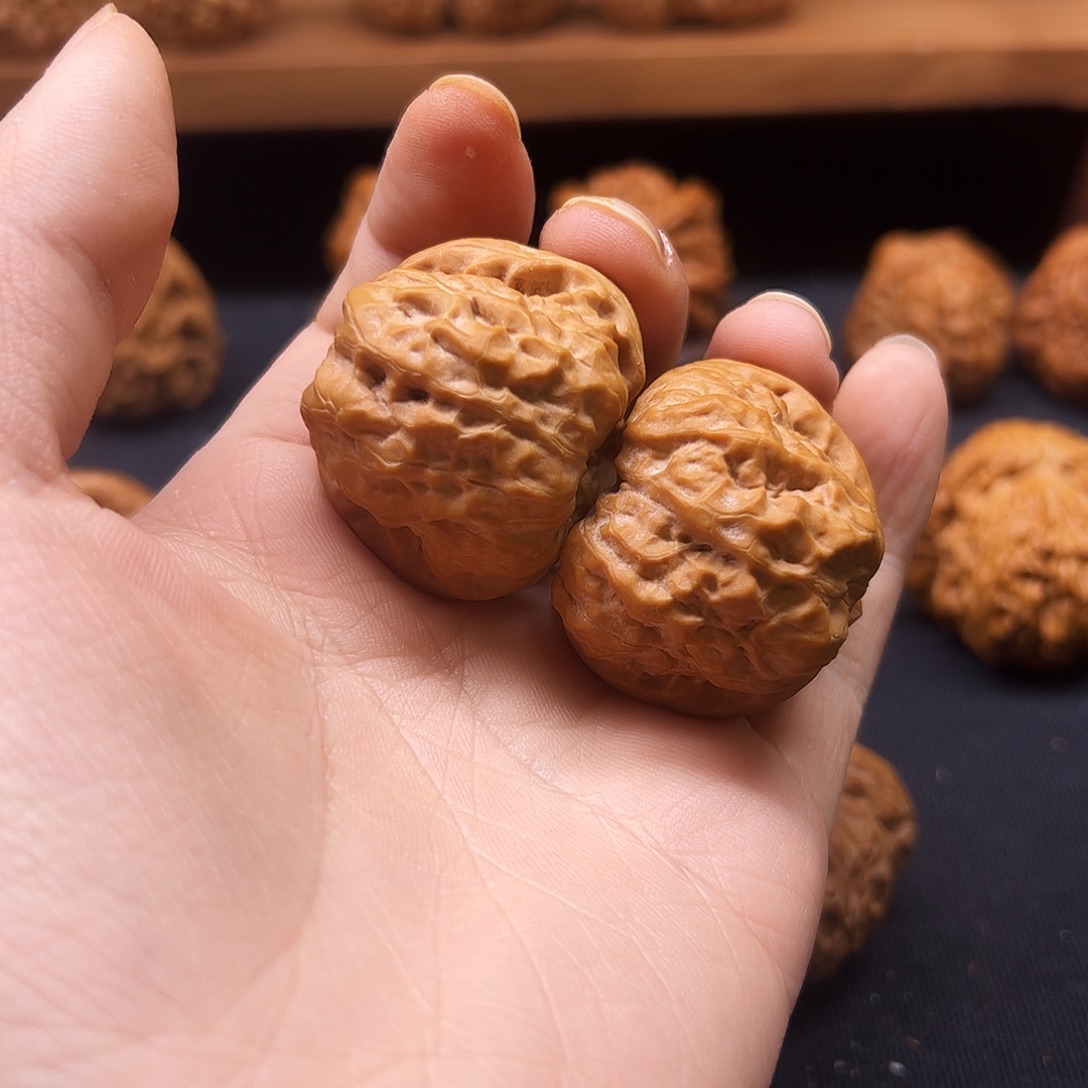 核桃把件蛤蟆头38