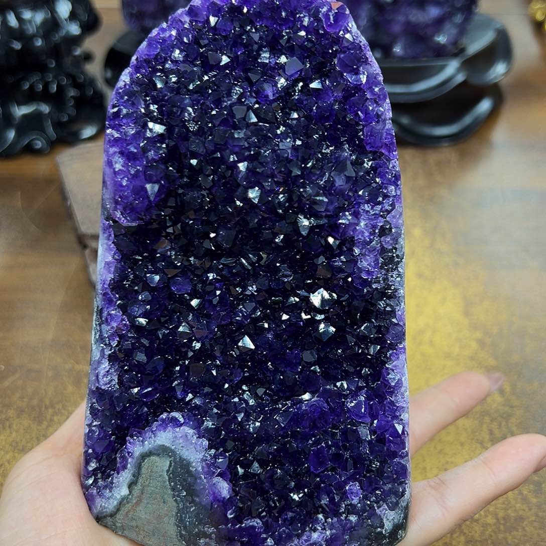紫晶摆件未镶嵌天然晶体大型摆件未镶嵌