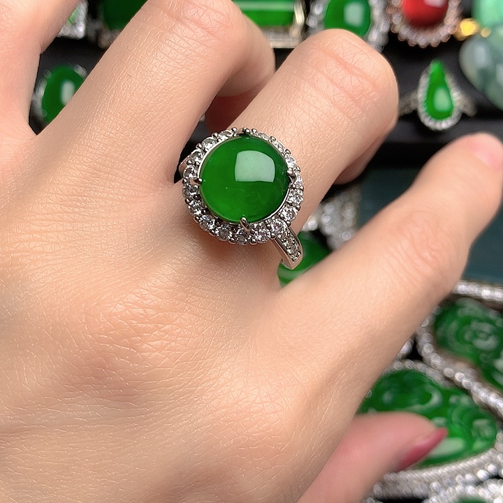 翡翠未镶嵌戒指戒指