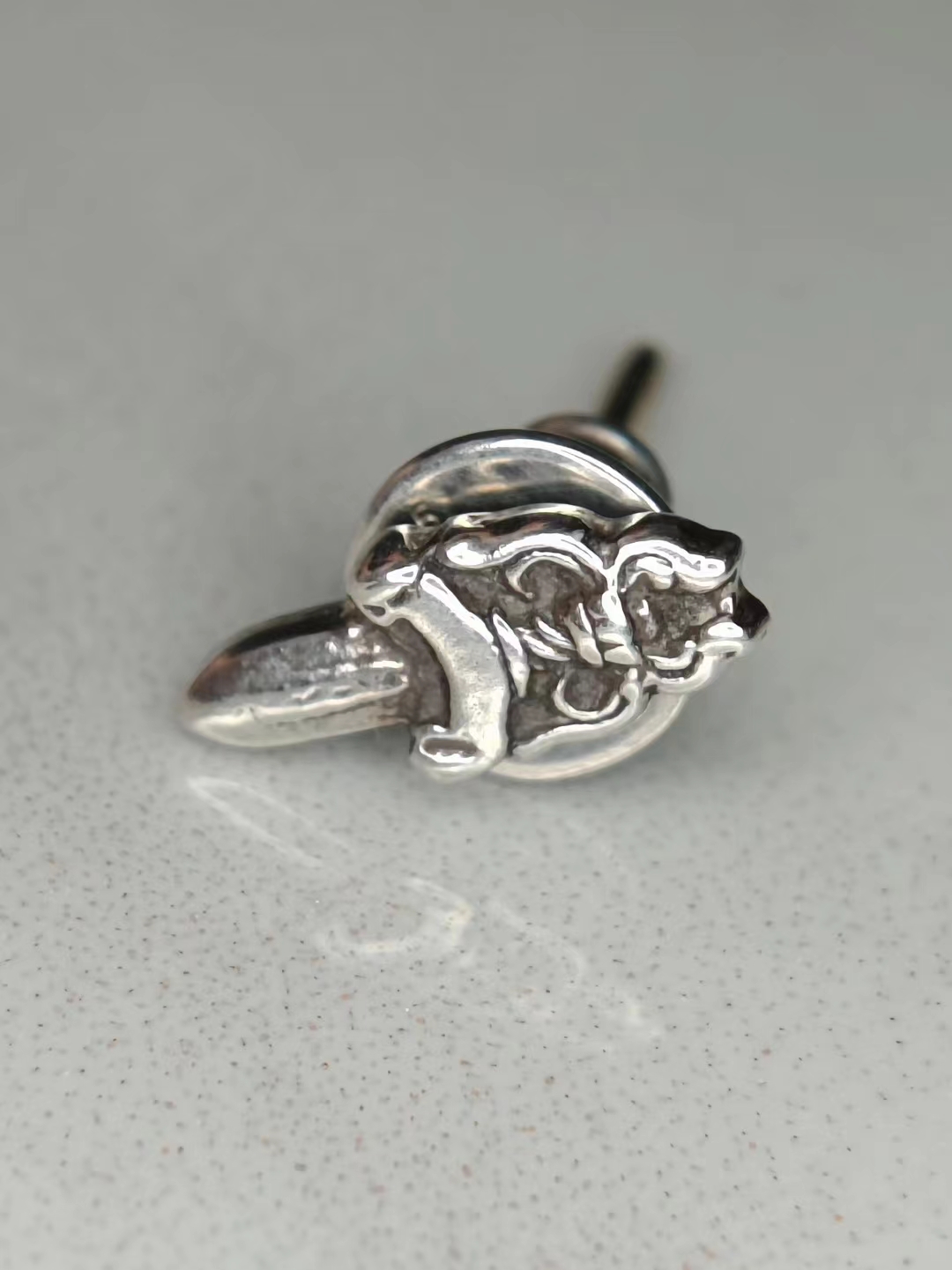 99新 Chrome Hearts/克罗心 克罗心宝剑14k金针耳钉