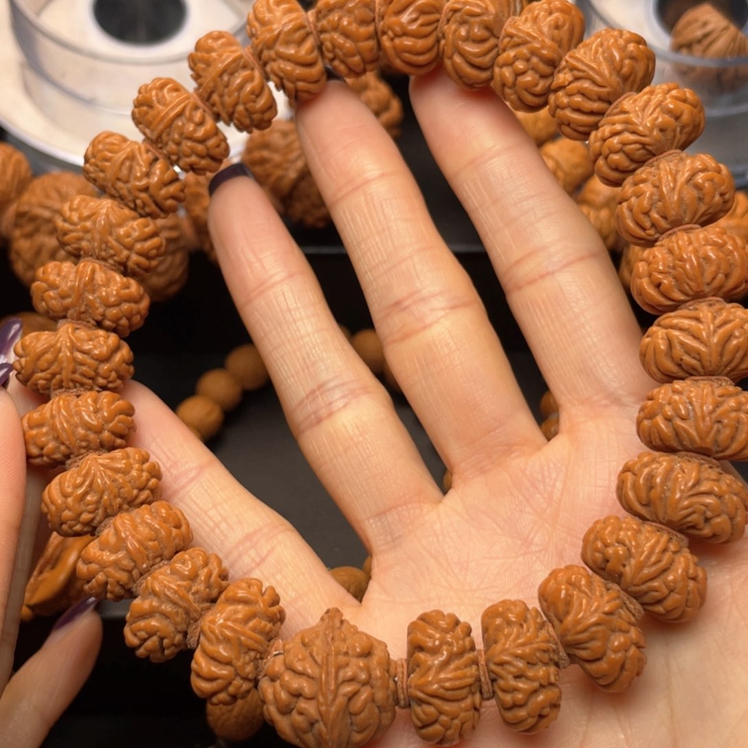 桃核手串龙纹桃核