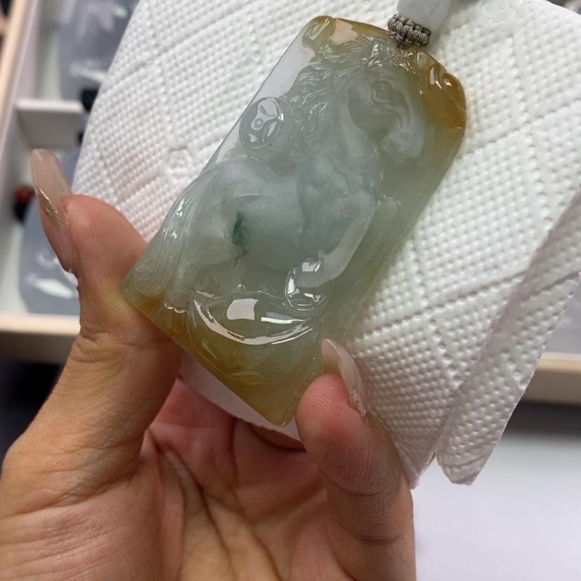 【闪购商品】翡翠颈饰未镶嵌翡翠