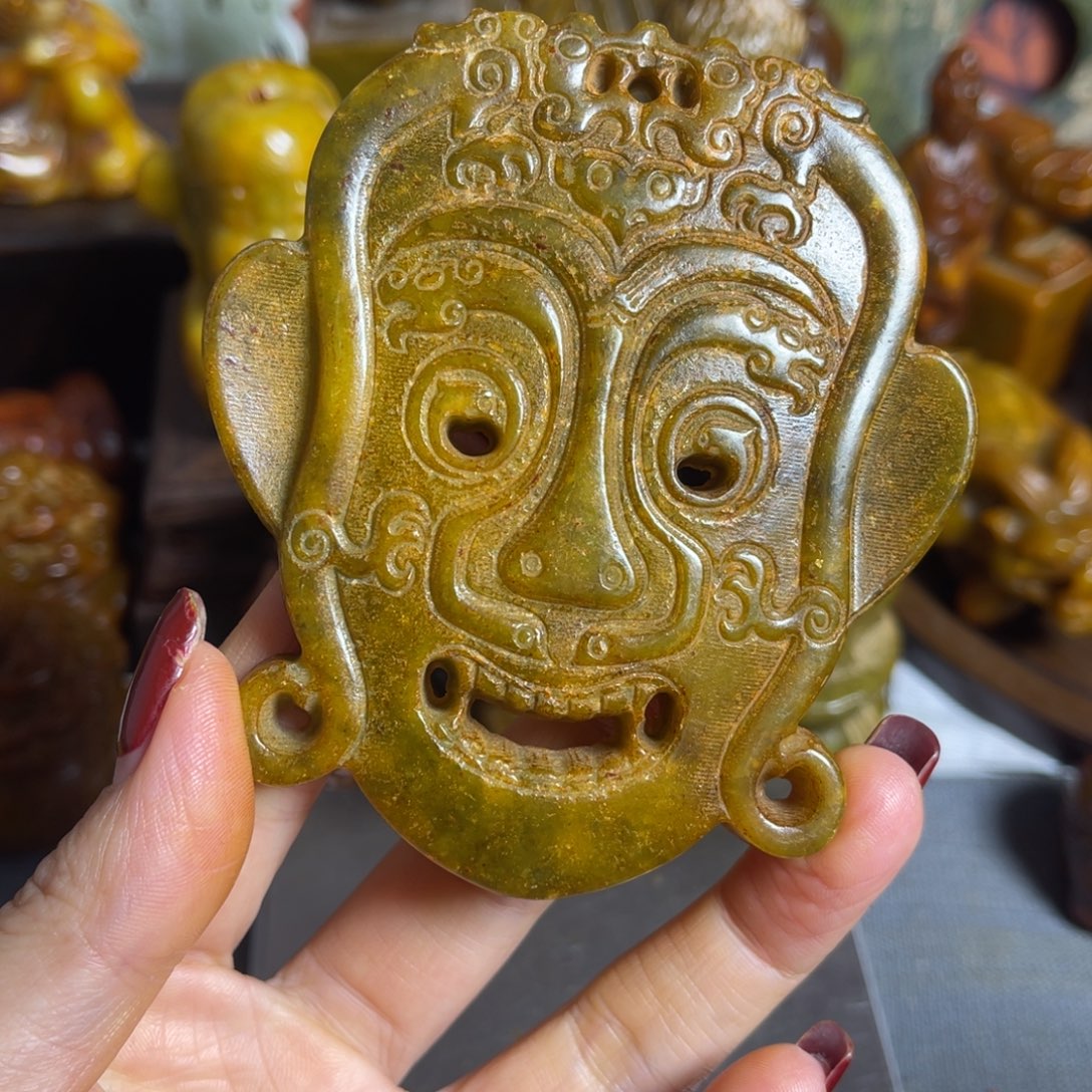 蛇纹石玉合金颈饰