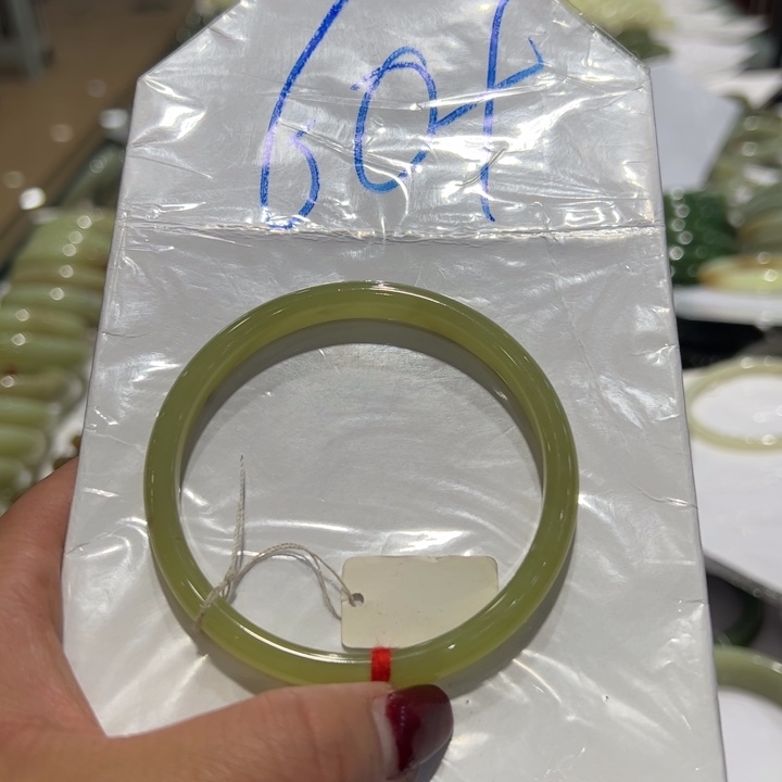 和田玉（糖玉）手镯未镶嵌