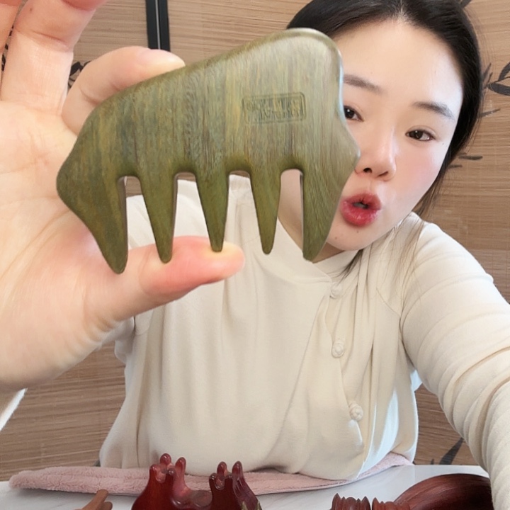 绿檀木理疗梳子二等品