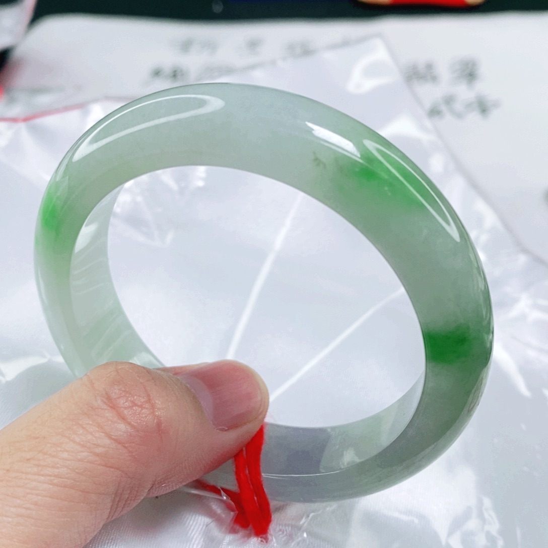 未镶嵌手镯翡翠饶****乐55圈口完整毕业