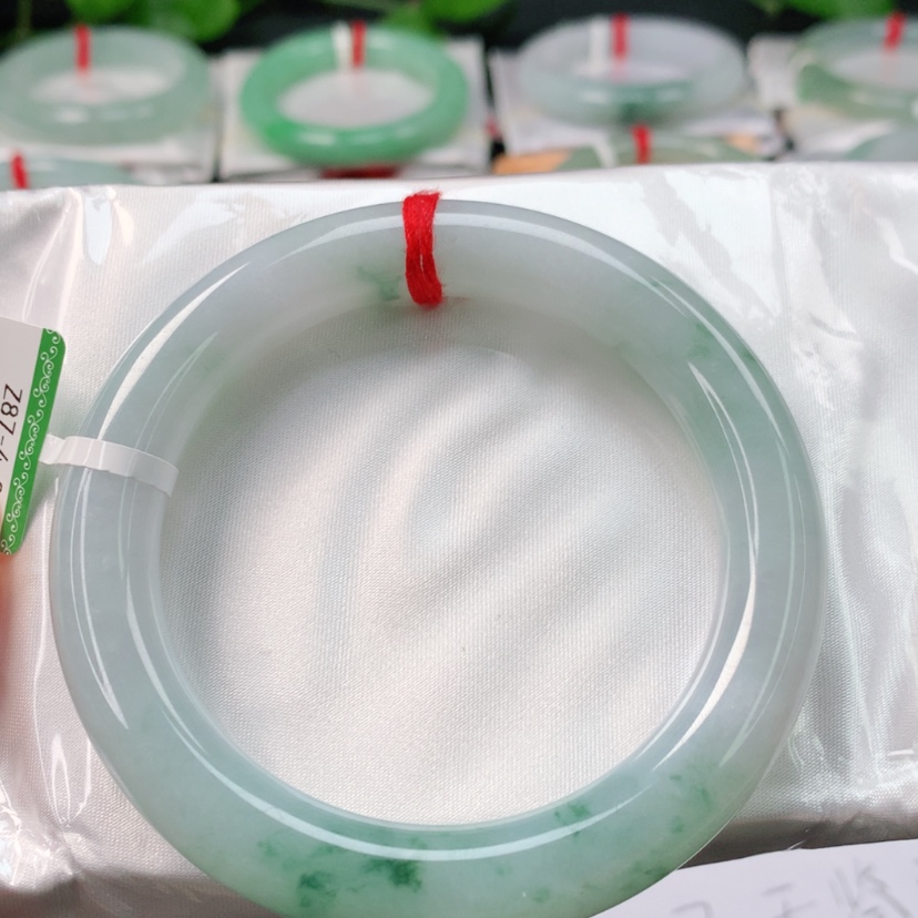 【闪购商品】翡翠手镯未镶嵌天然翡翠手镯