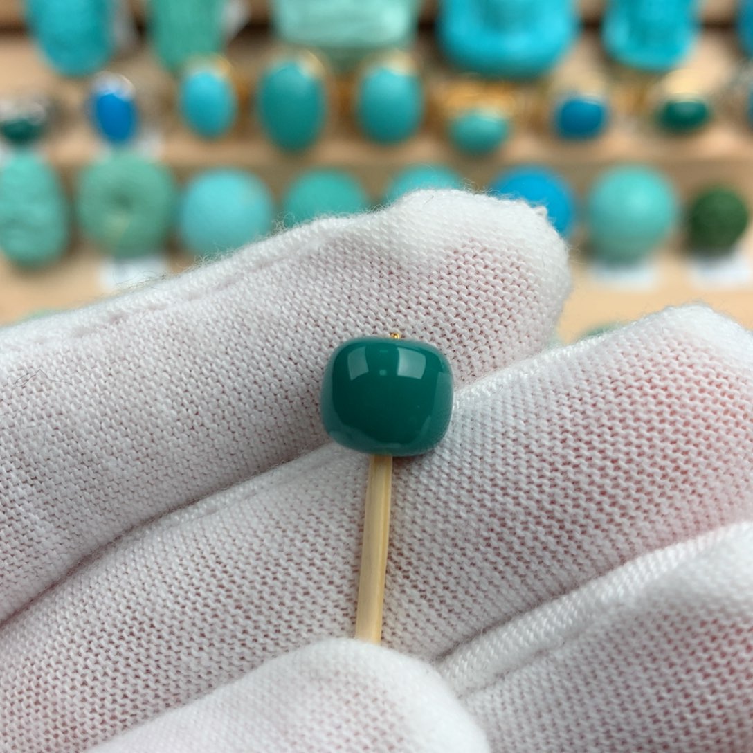 绿松石配饰未镶嵌8.6-7.6mm