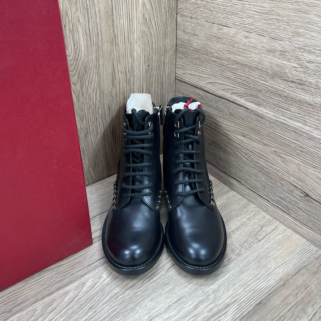 Ferragamo 菲拉格慕 黑色金属logo马丁靴 36码/99新/原盒防尘袋