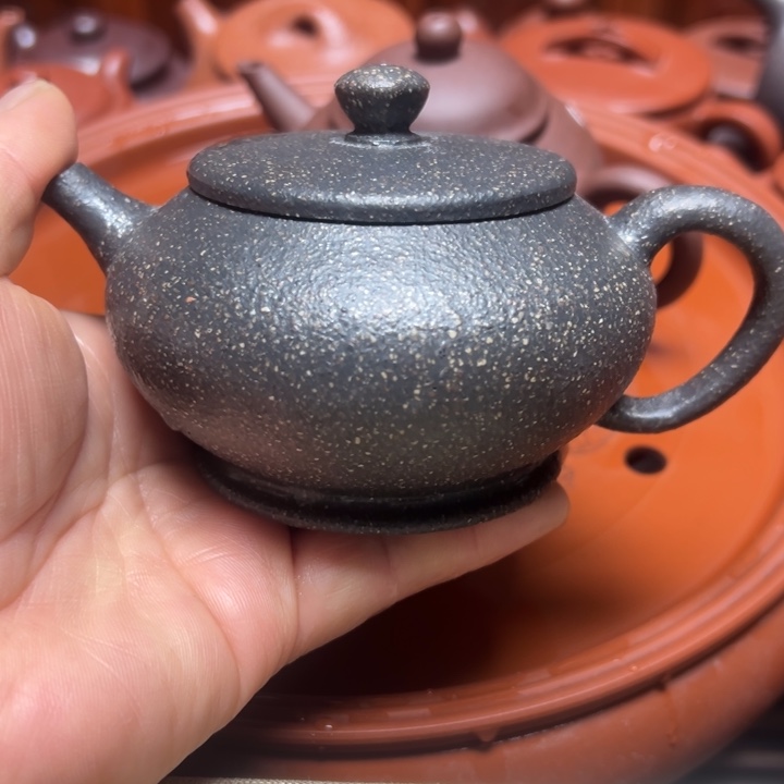 紫砂茶壶臻*宜兴原矿鲨皮青