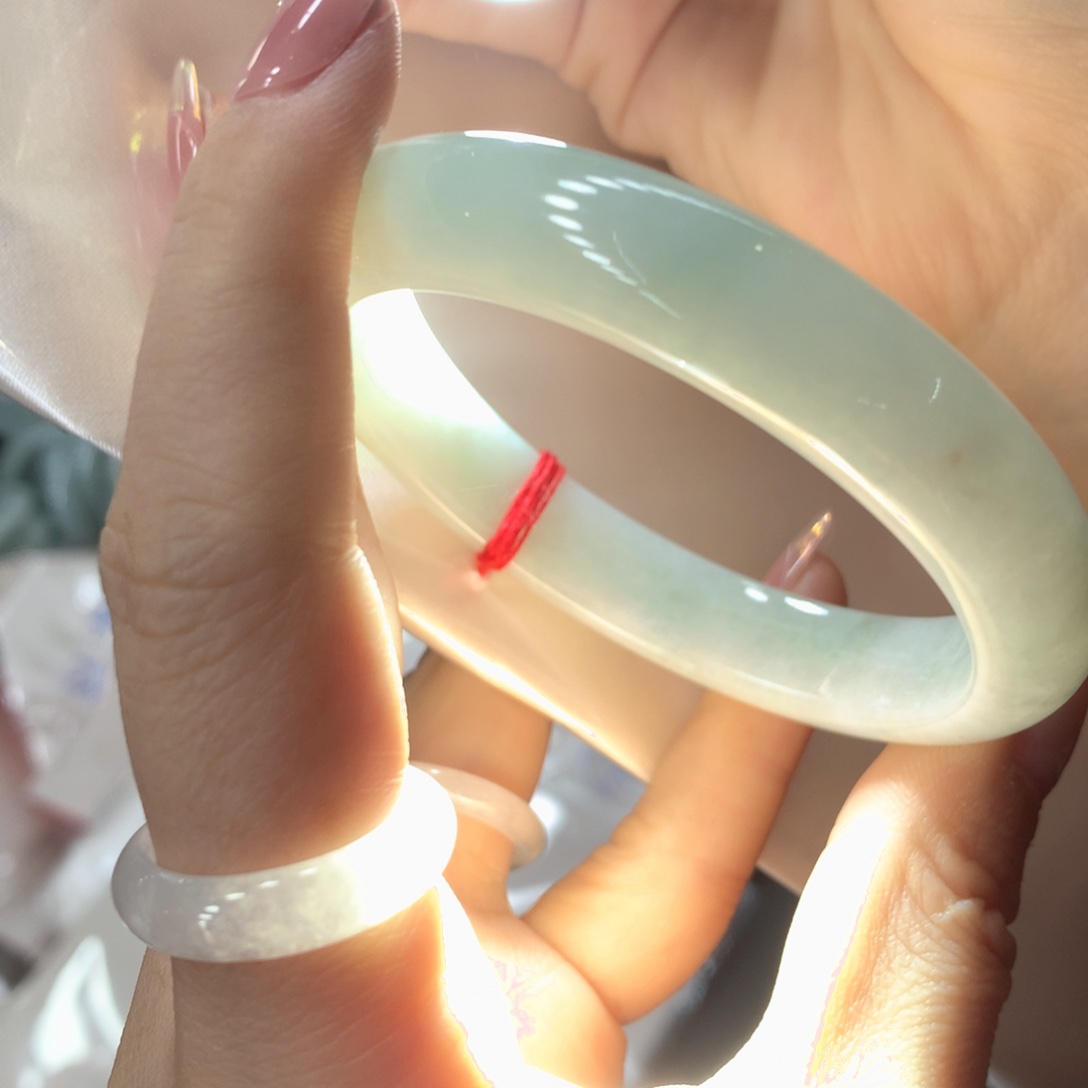 翡翠未镶嵌手镯买断