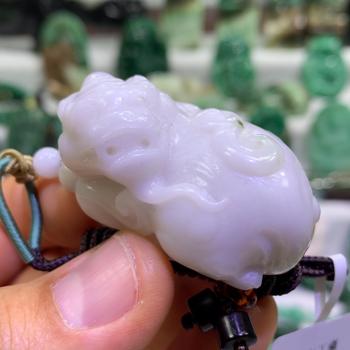 我***阳独山玉未镶嵌貔貅手把件