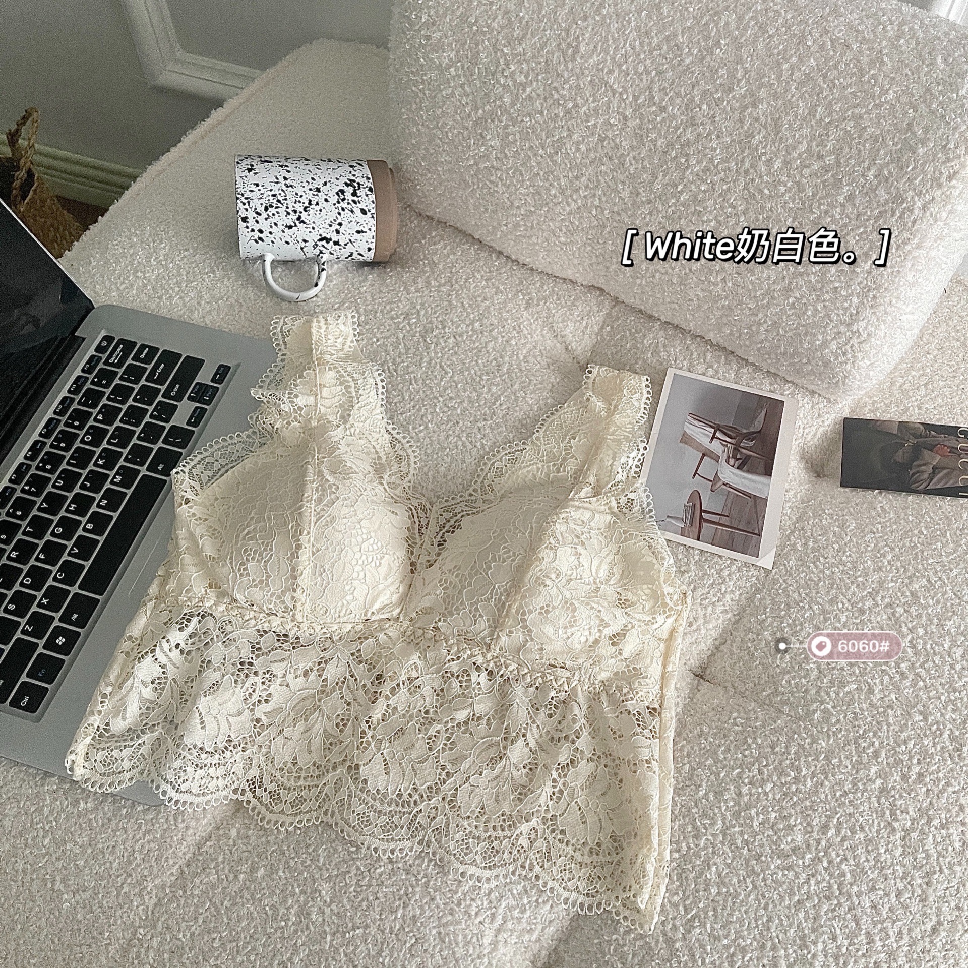 2025四季款法式风舒适蕾丝固定杯垫美背