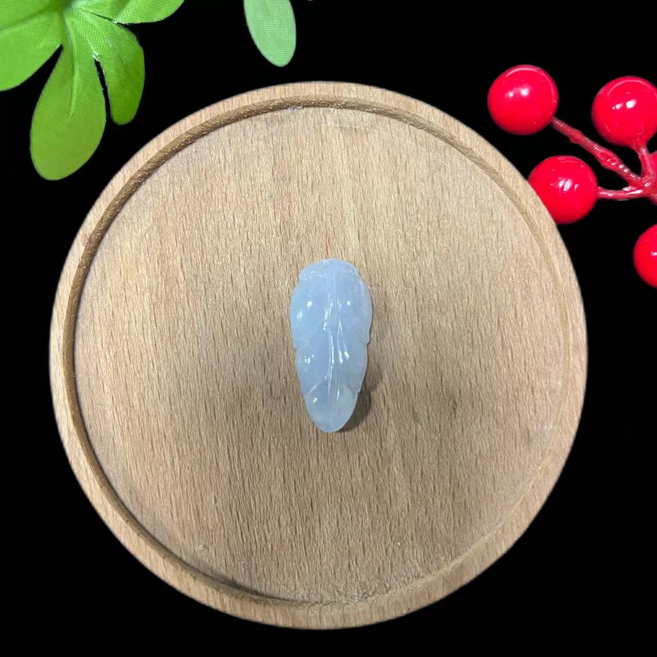 天然翡翠A货叶子吊坠