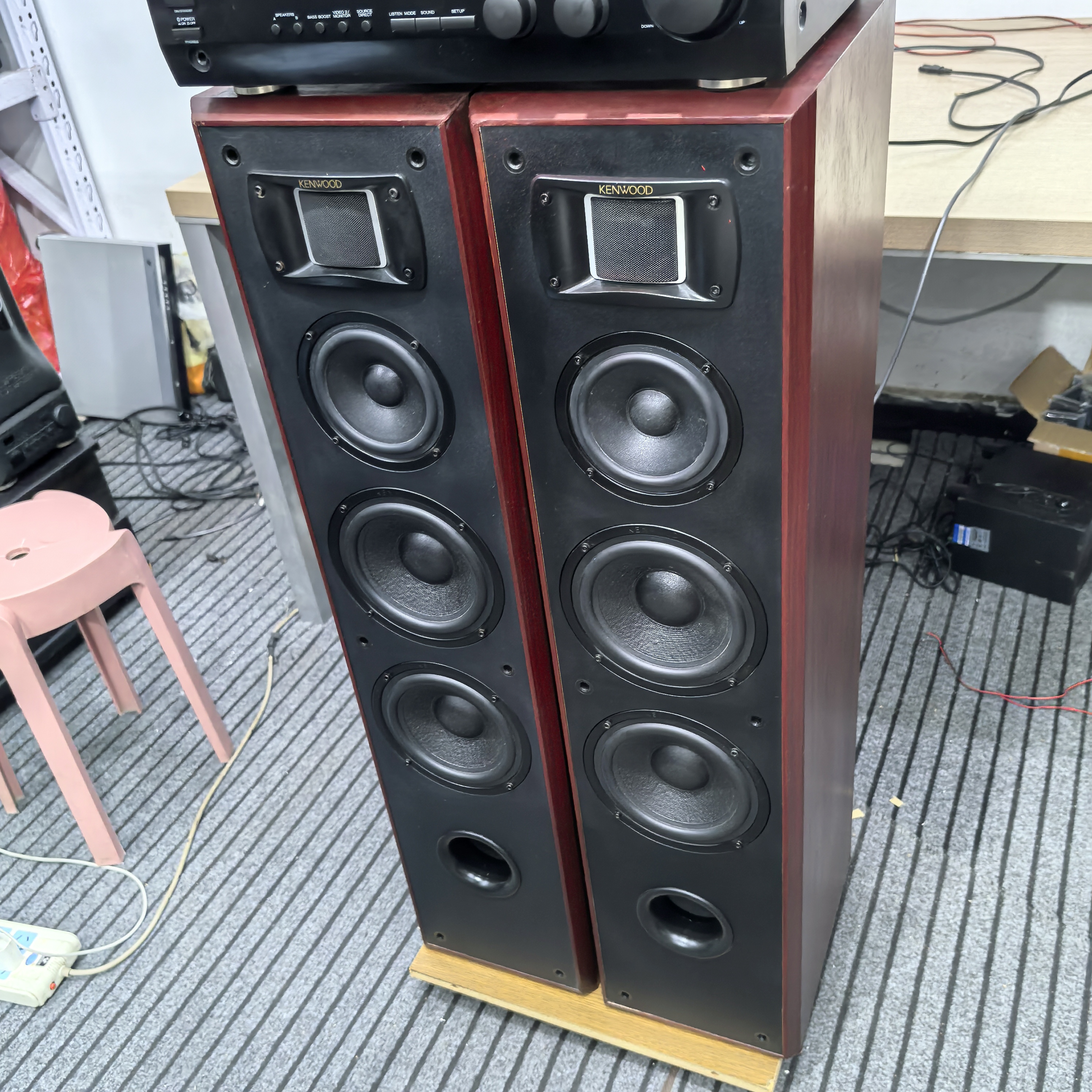 8新  JW音箱，正常使用，邮费自理