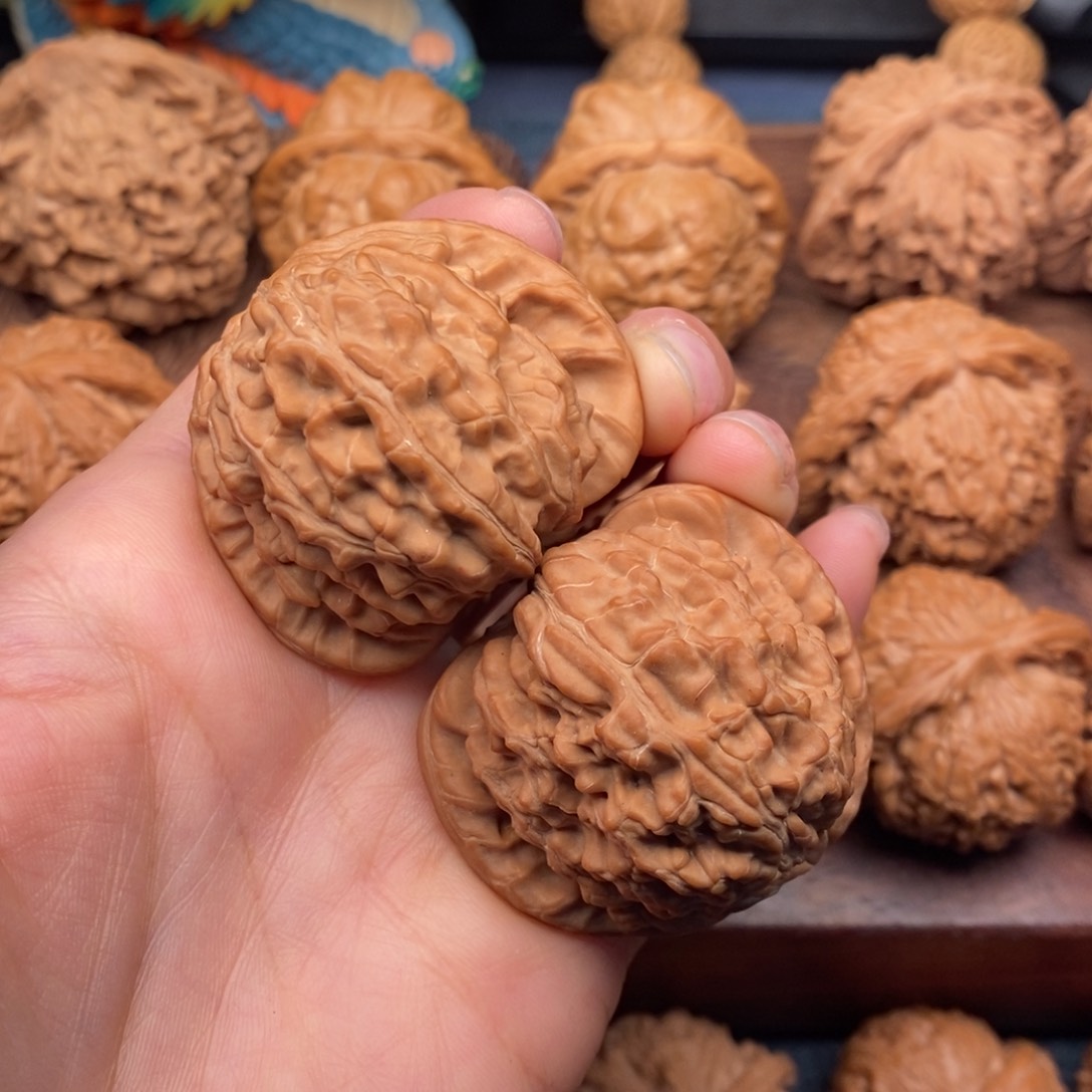 文玩核桃把件天****）43全品原桩球白