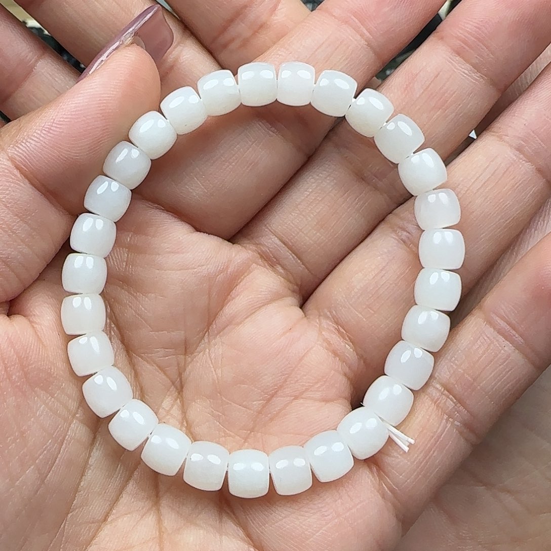 和田玉未镶嵌手串