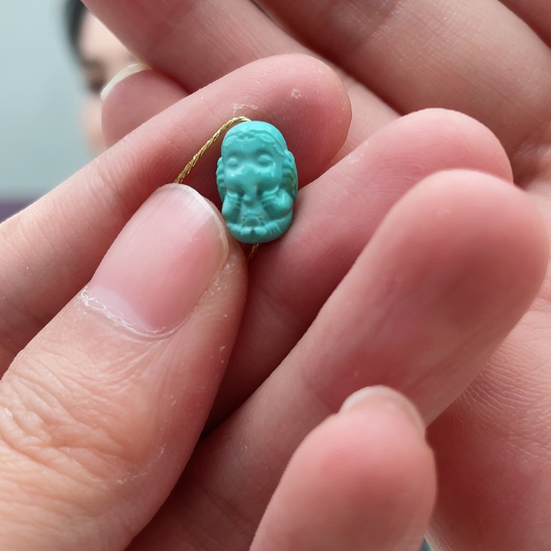 绿松石颈饰未镶嵌