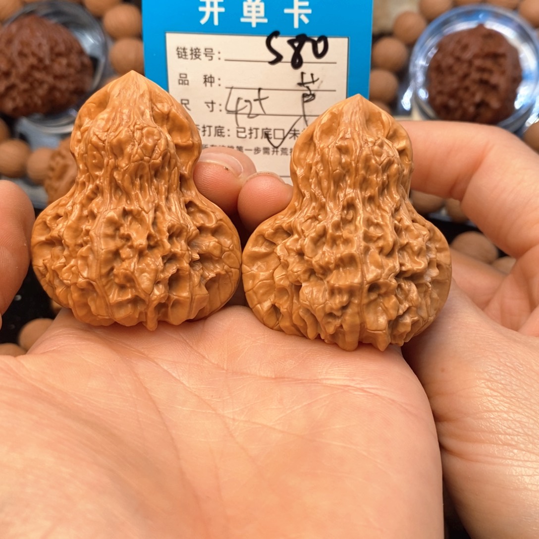 吊坠桃核文玩核桃