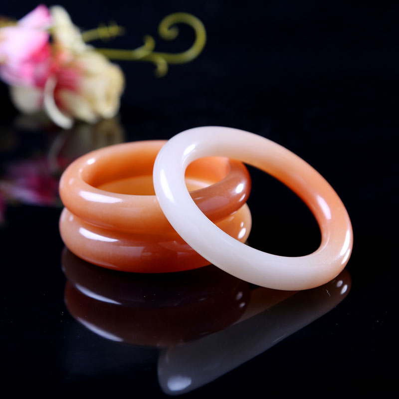 佘太翠冰透时尚精美