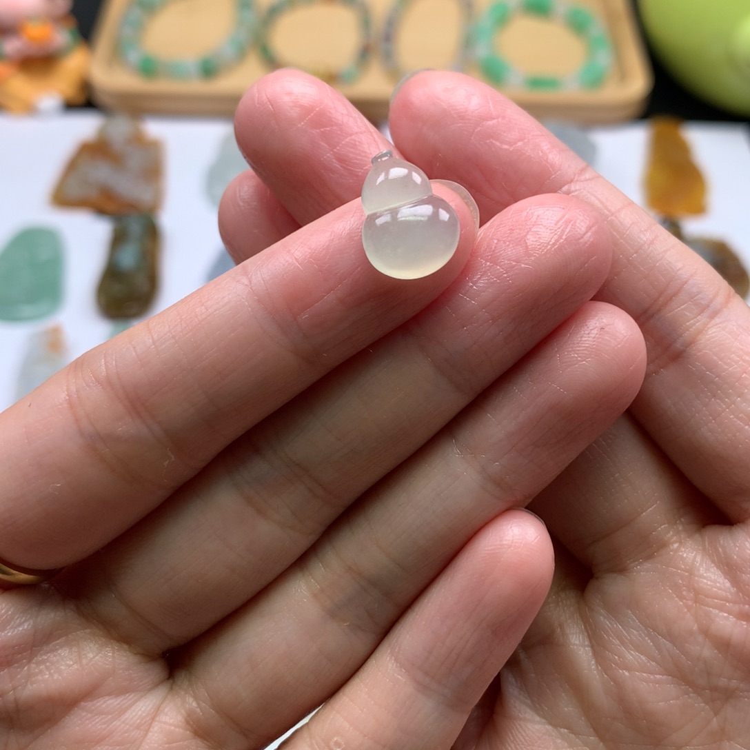 定制翡翠未镶嵌葫芦