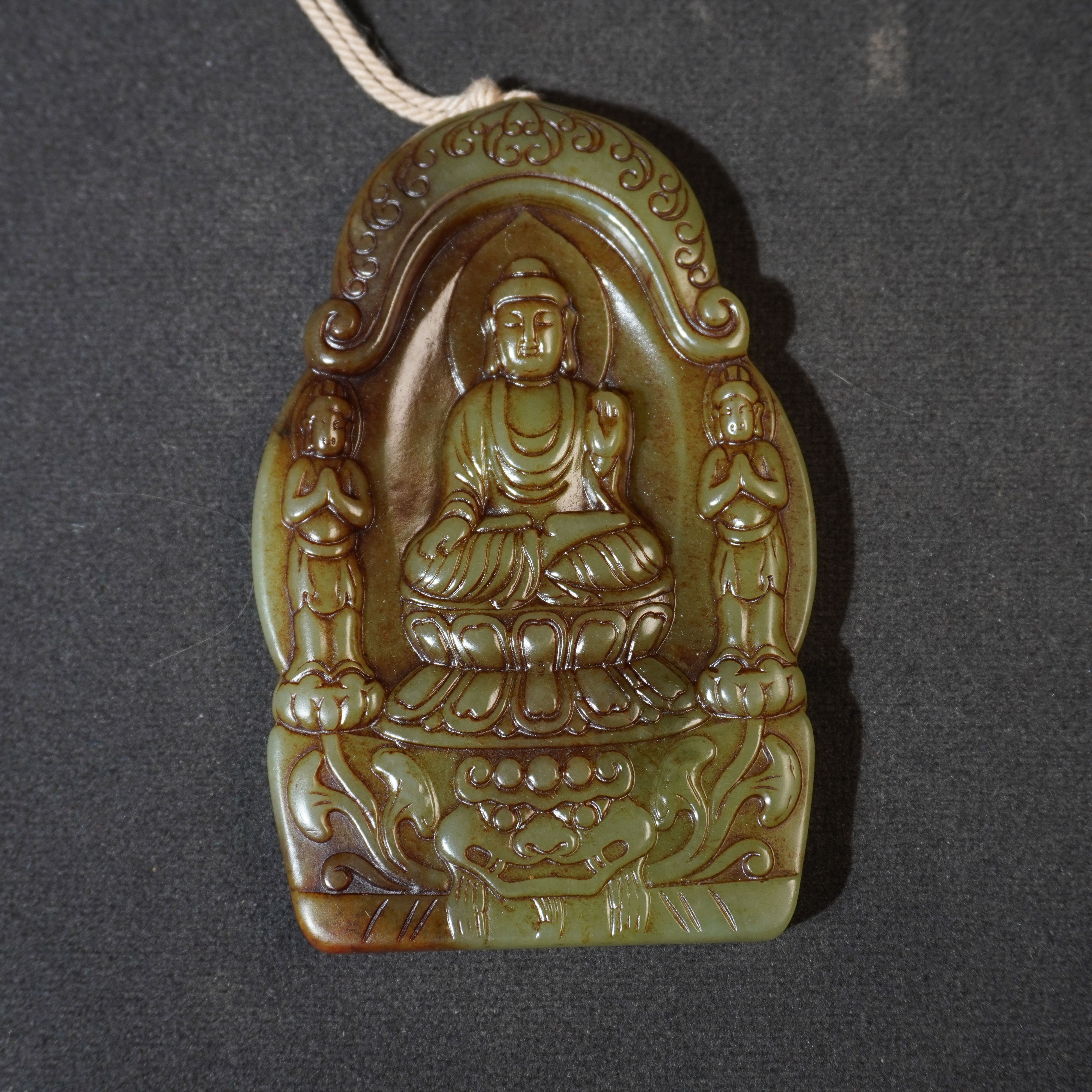 8NK50  清 和田玉观音吊坠