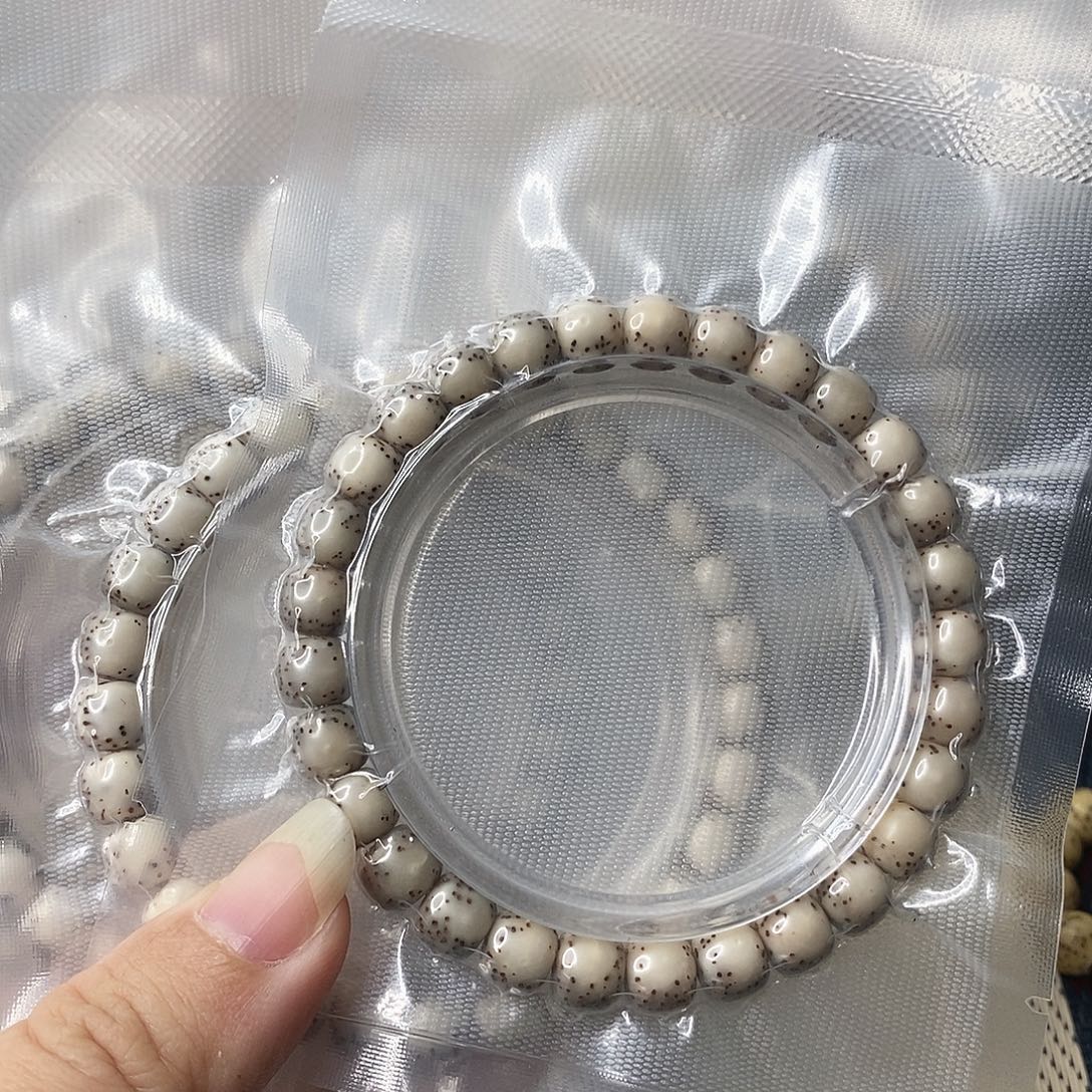 星月菩提吊坠石玉河豚单圈87