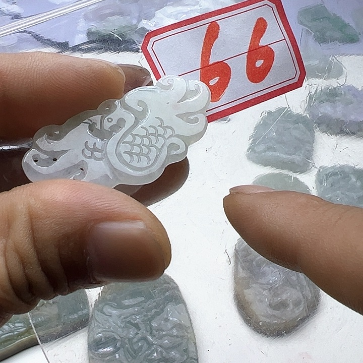 翡翠颈饰未镶嵌天然缅甸翡翠吊坠