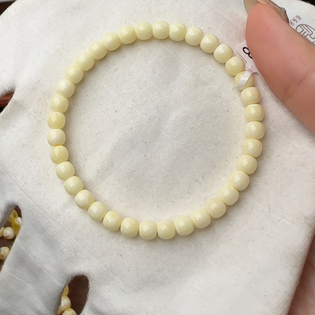 琥珀珠宝奇石未镶嵌5.5