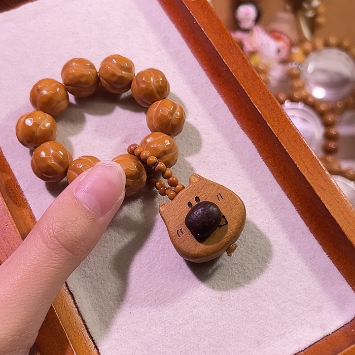 吊坠猴头核桃钻面卷卷手捻二等