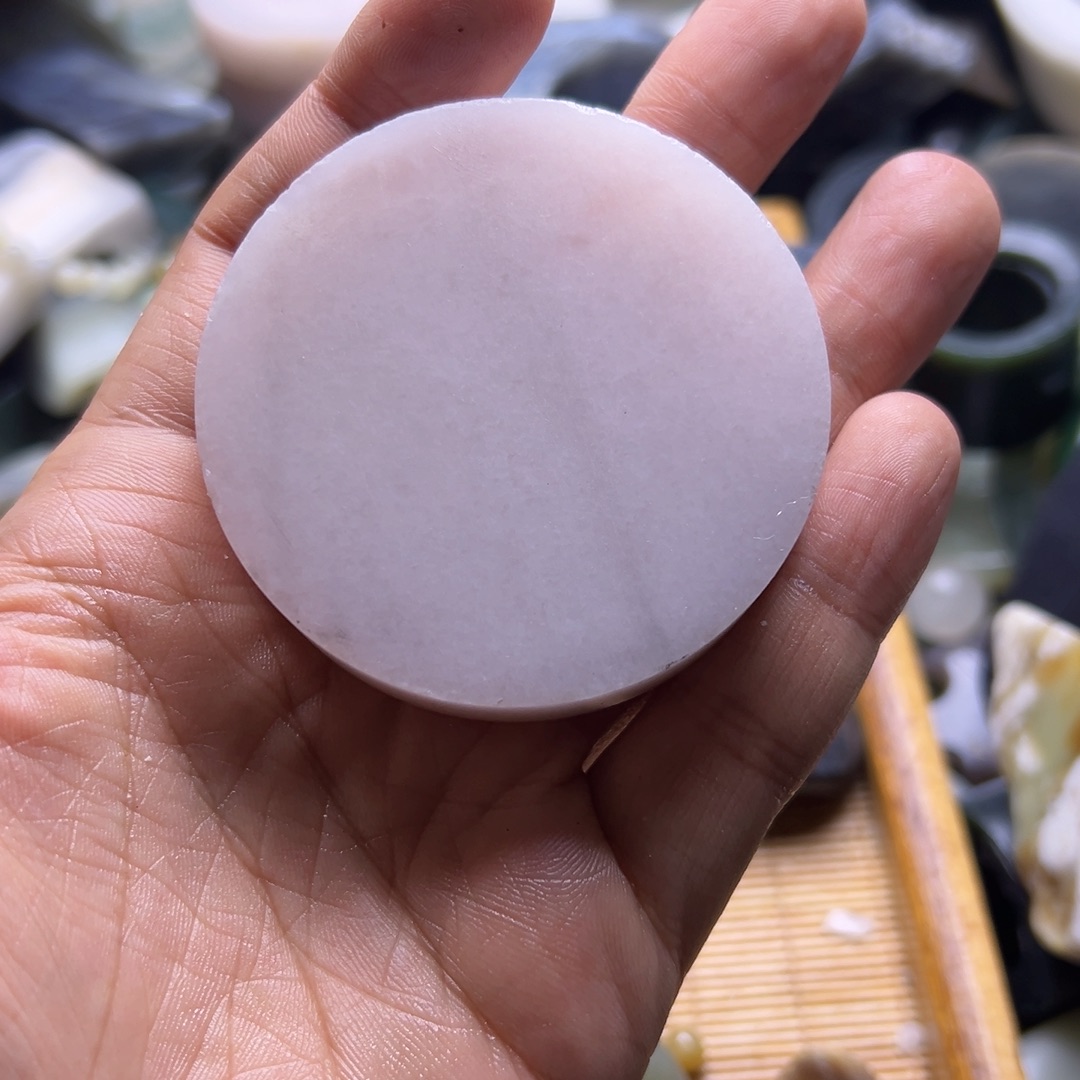 和田玉（糖玉）未镶嵌挂件