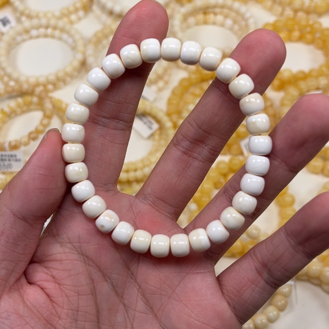 蜜蜡手串未镶嵌时**快蜜蜡手串8