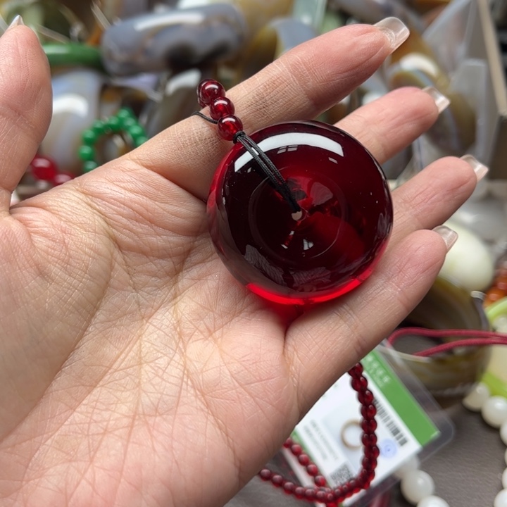 石英质玉颈饰未镶嵌