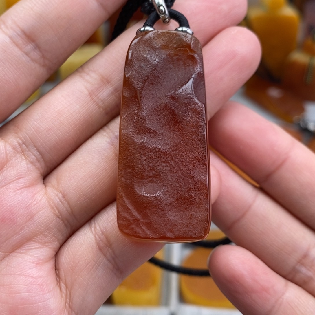 琥珀吊坠(赠链)未镶嵌