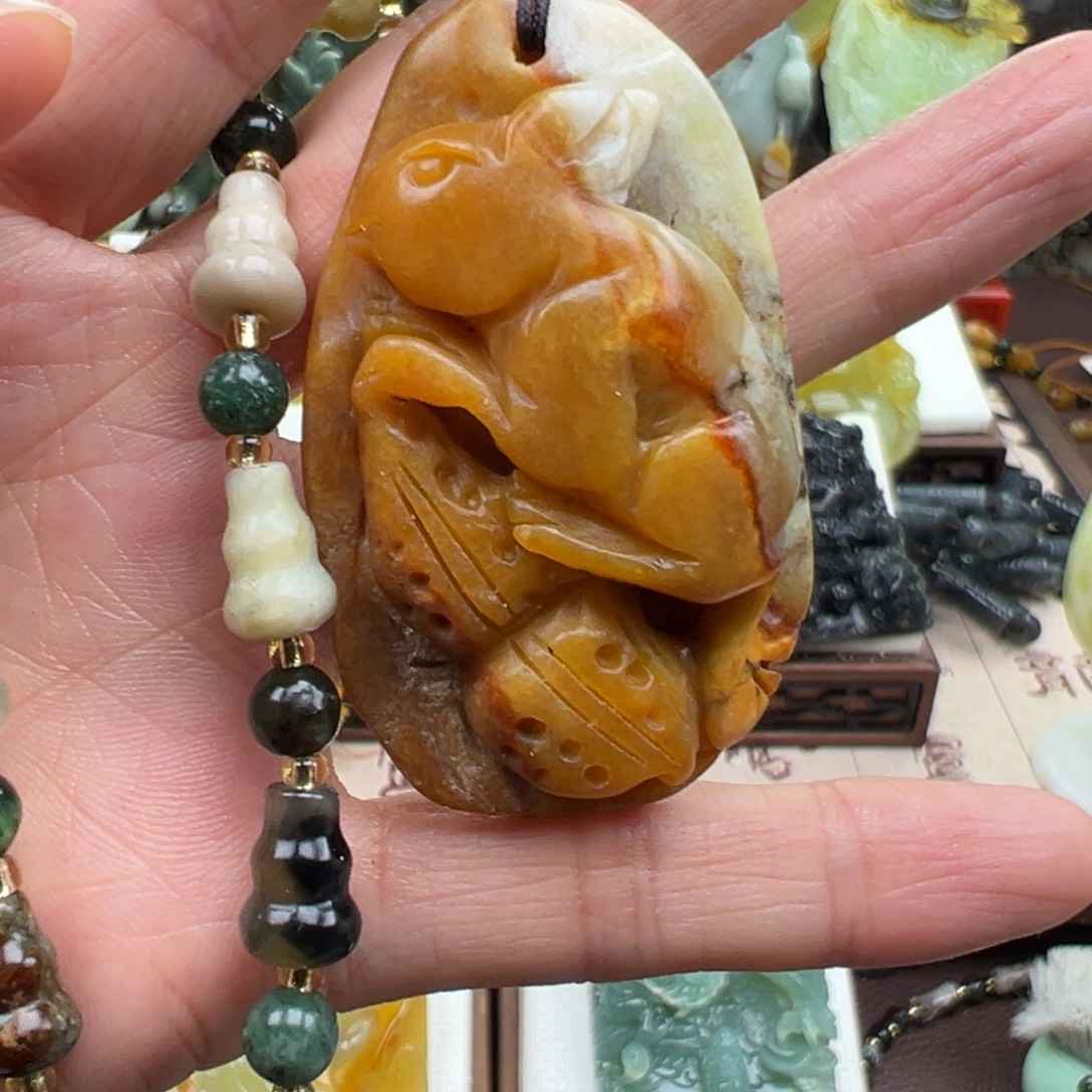 岫玉未镶嵌挂件挂件