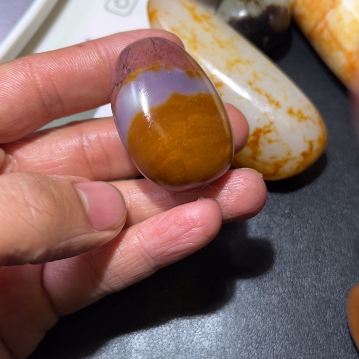 和田玉未镶嵌珠宝奇石