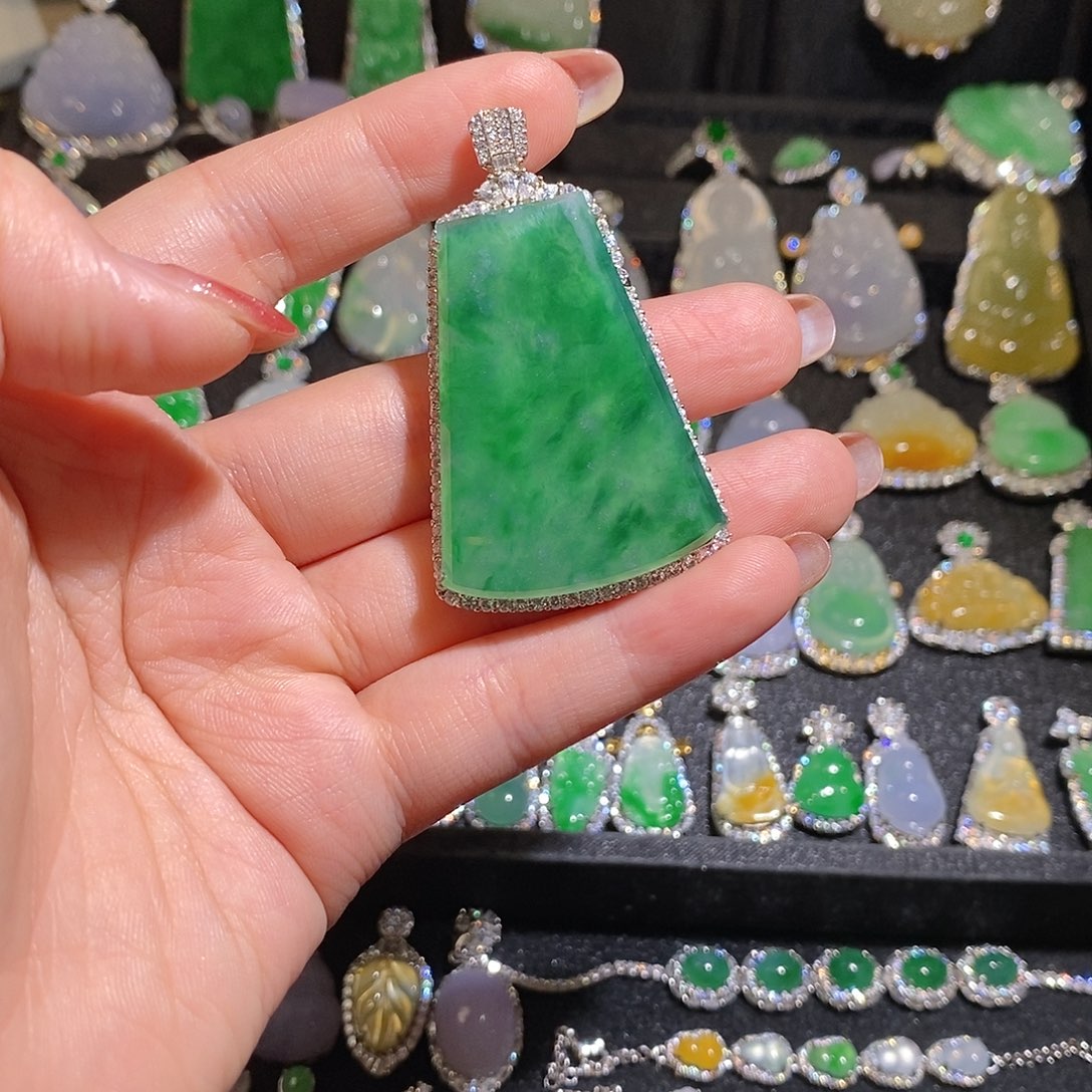 颈饰银S925镶嵌翡翠天然翡翠