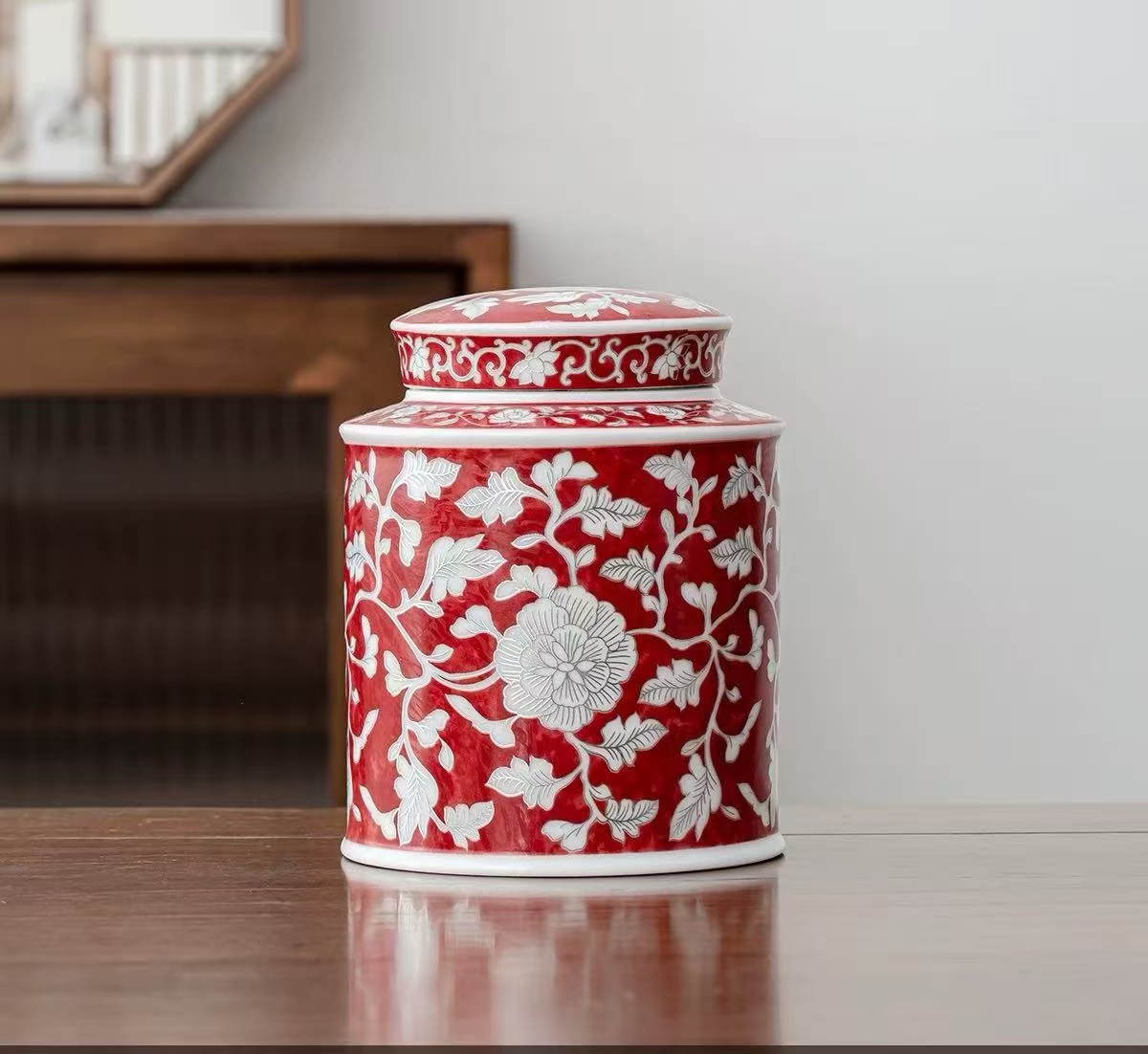 G4354-缠枝莲红色茶叶罐