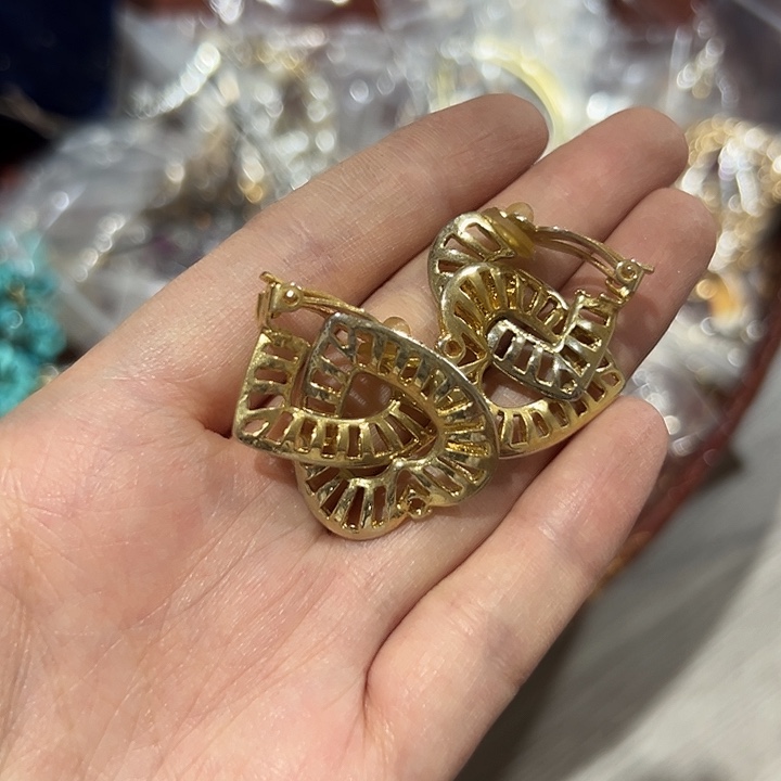 进来就出不去的直播间