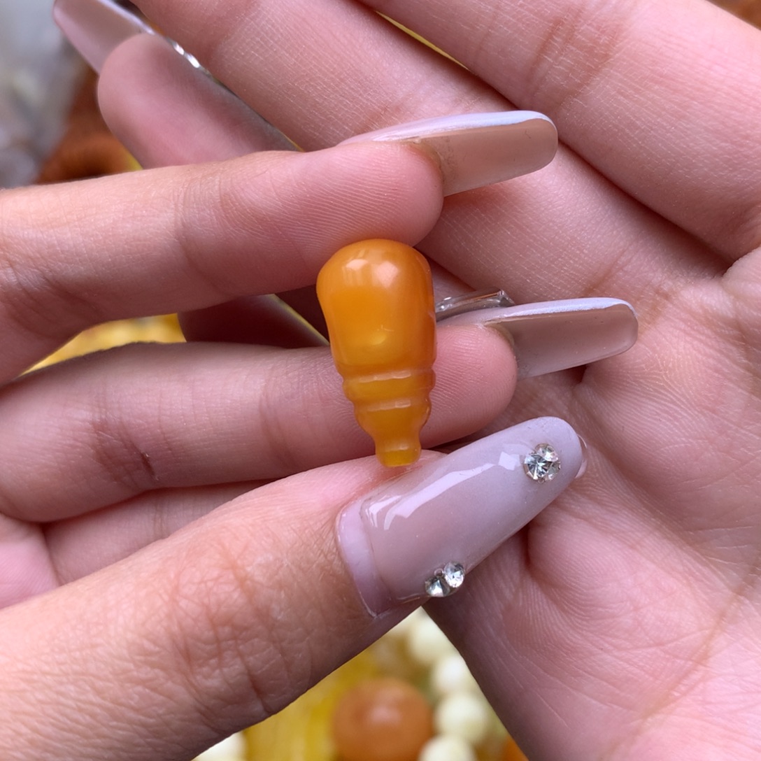 琥珀未镶嵌珠宝奇石10