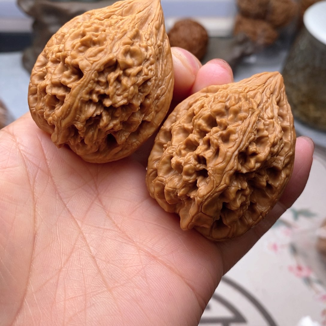 【闪购商品】文玩核桃把件大沽石40