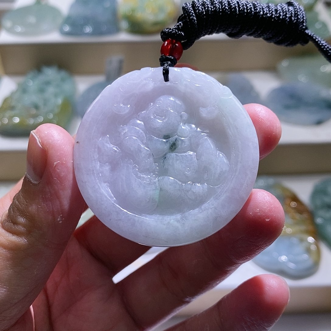 【闪购商品】翡翠颈饰未镶嵌佛