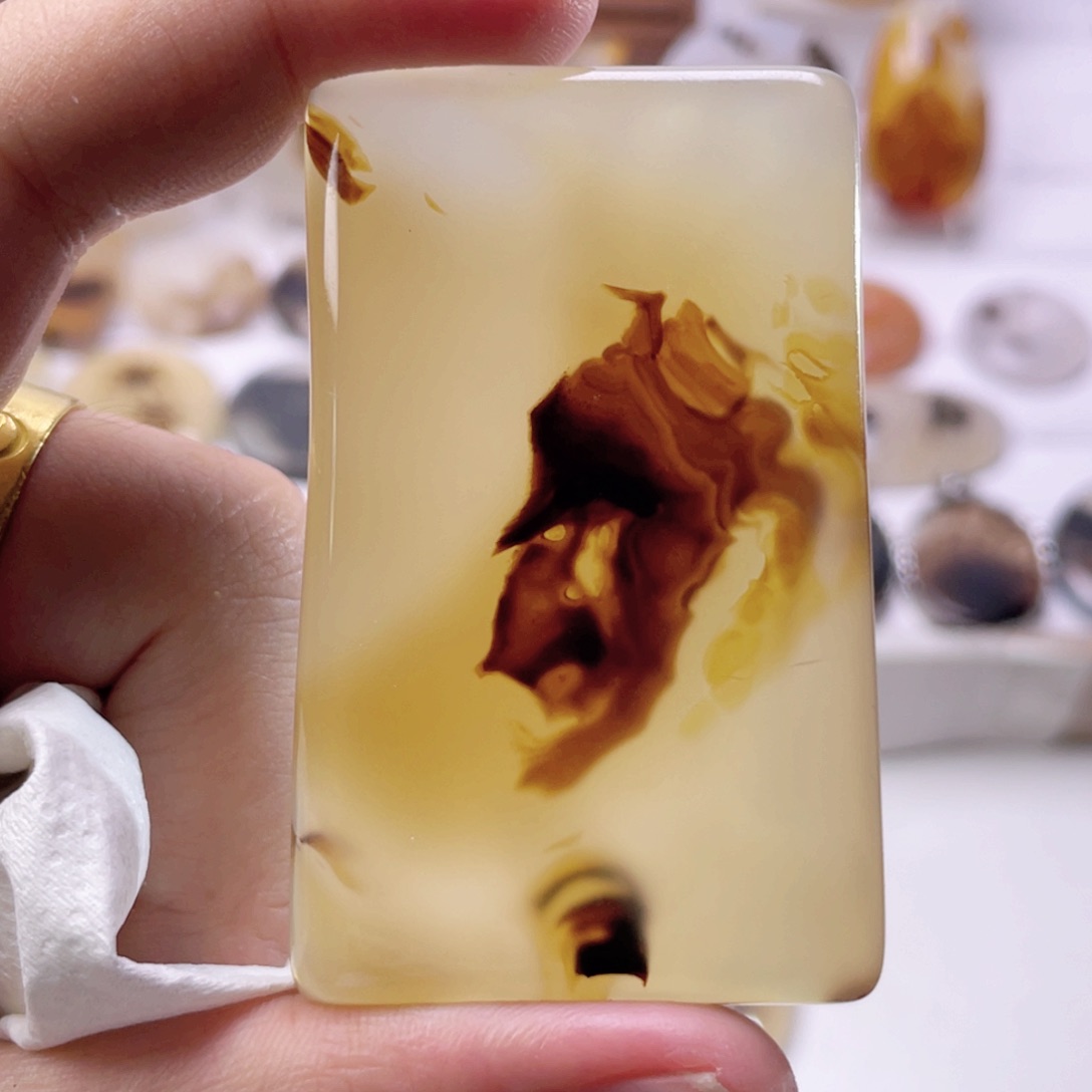 玛瑙/玉髓颈饰未镶嵌