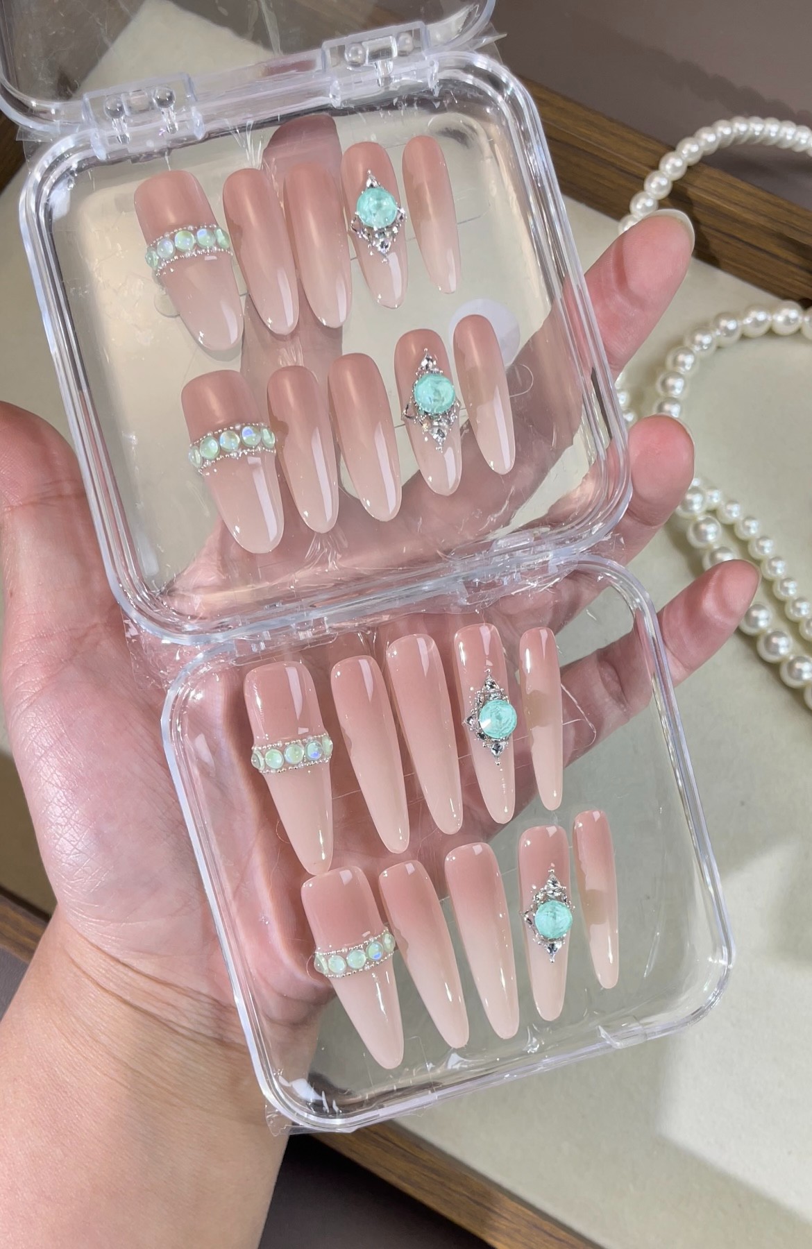  【奶呼呼/摩卡华】—— 穿戴甲