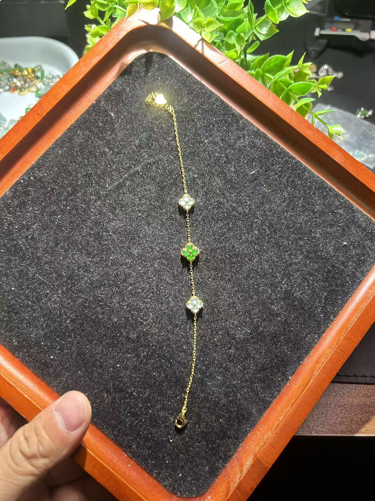A货翡翠银镶四叶草手链